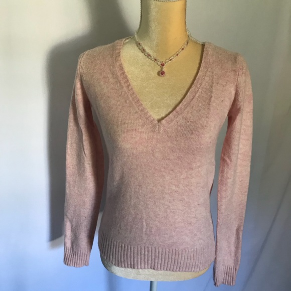 Old Navy Sweaters - ❌SOLD❌Old Navy Perfect Fit Baby Pink Sweater S